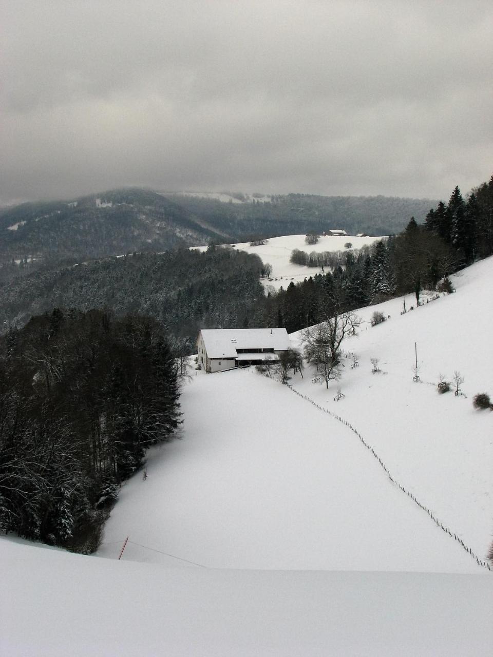 Apartmán La Joux Chaupe Saint-Ursanne Exteriér fotografie