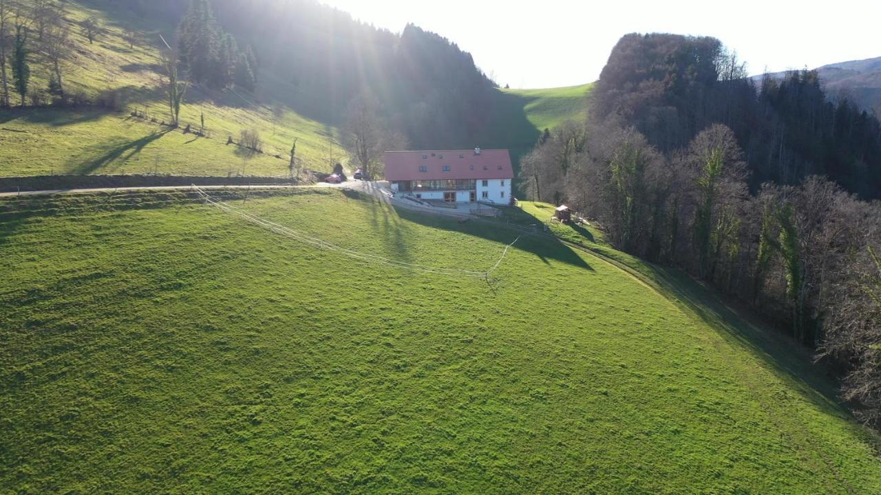 Apartmán La Joux Chaupe Saint-Ursanne Exteriér fotografie